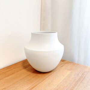 Pottery Vase (White/Black)